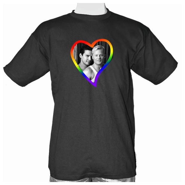 Tee shirt coeur rainbow