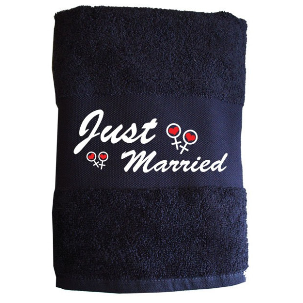 Serviette "Just Married" cadeau pour mariage lesbien et gay