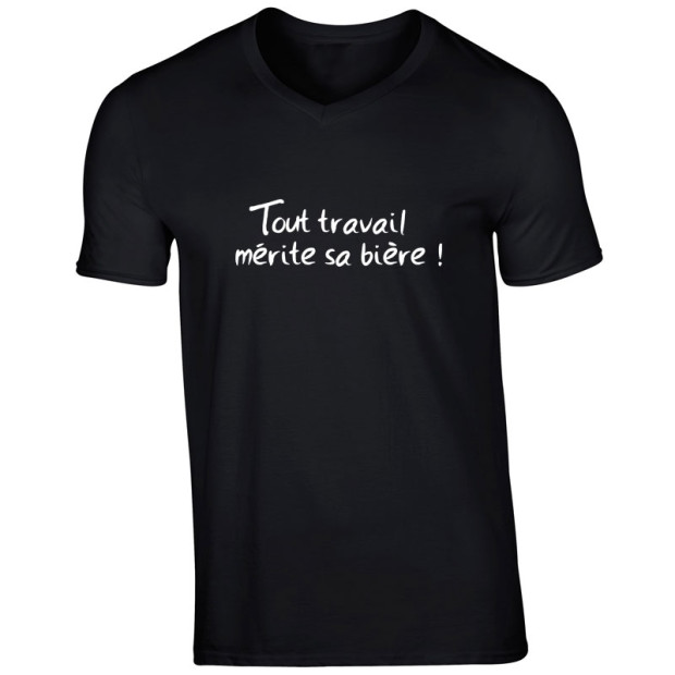 Tee shirt humoristique Tout travail mérite sa bière