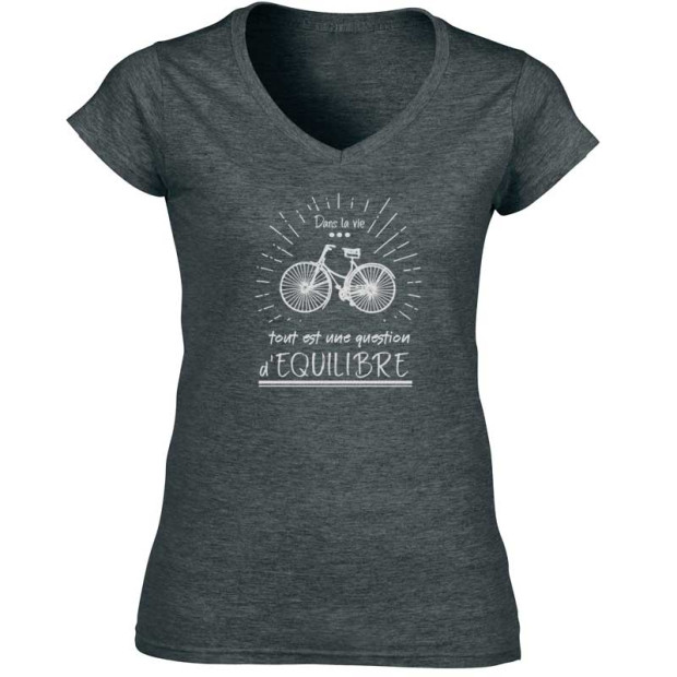 T SHIRT femme avec un vélo 